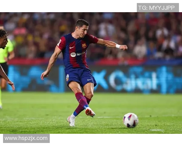 2019年欧冠小组赛精彩对决AC米兰迎战巴萨的激烈较量回顾 2019年欧冠小组赛精彩对决AC米兰迎战巴萨的激烈较量回顾