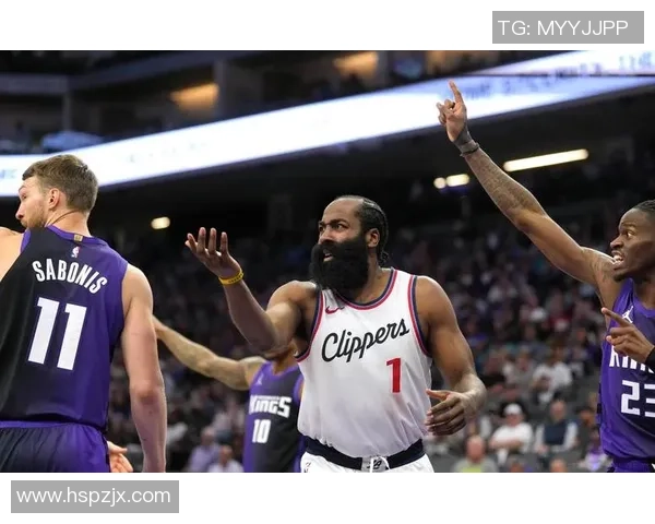 勇士与快船激战第4节精彩录像回放全景分析与精彩瞬间回顾 勇士与快船激战第4节精彩录像回放全景分析与精彩瞬间回顾