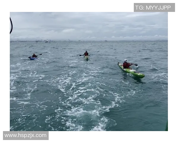 2025我国（海南）横渡琼州海峡皮划艇挑战赛在临高开赛